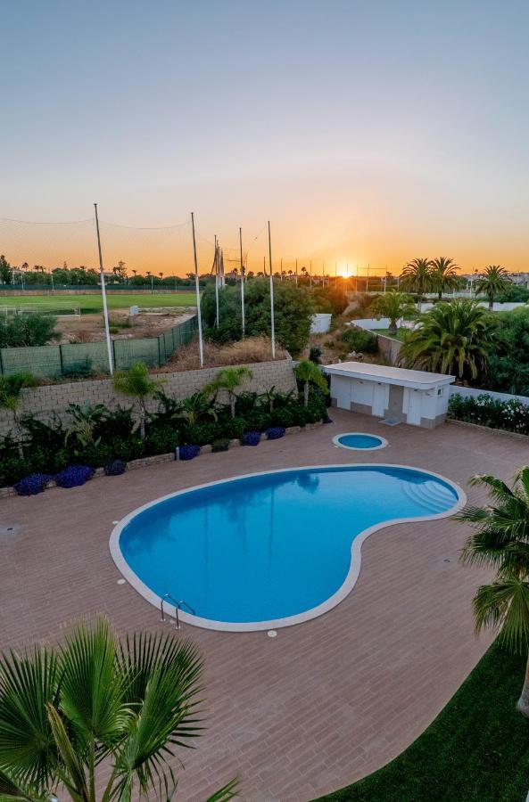 Sunset Condominium Lagos Dış mekan fotoğraf